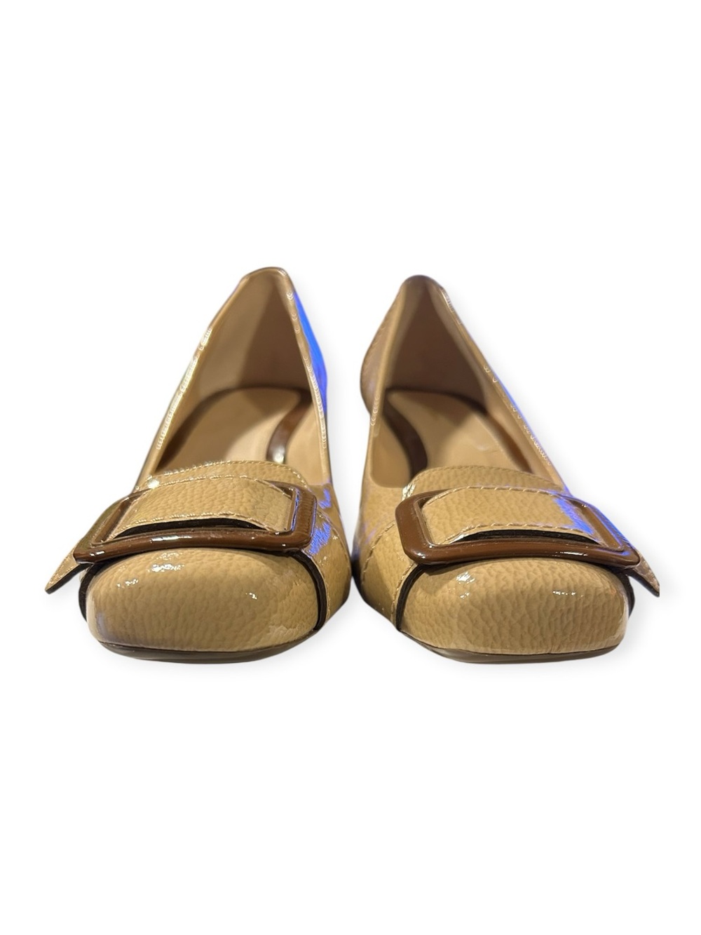 Vintage Cole Haan Tan Beige Patent Leather Square Toe Buckle Block Heel Pumps 9. - Picture 2 of 7